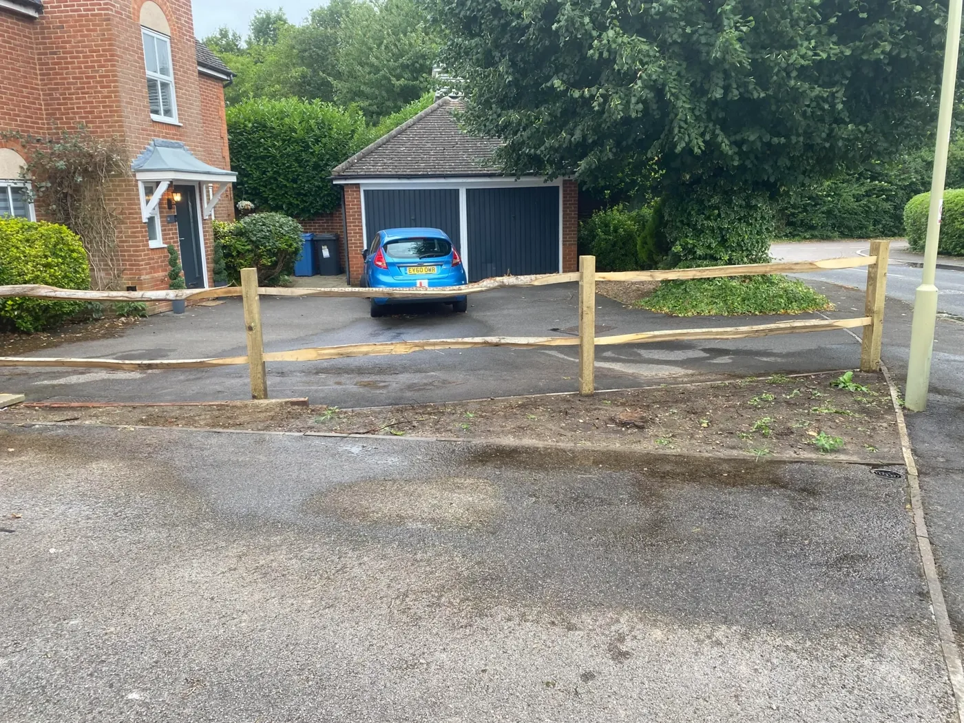 Fence installation project near Guildford